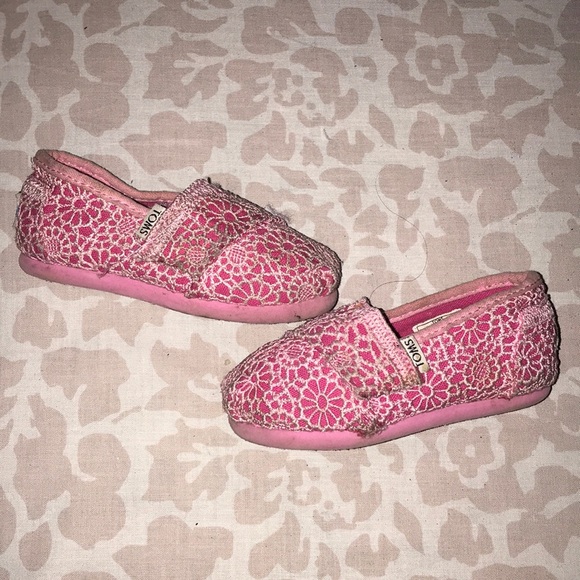 Toms Other - Toms Toddler size 6